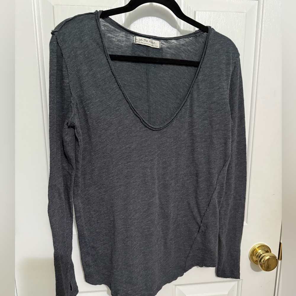 We The Free Charcoal Long Sleeve Top *GREAT CONDITION*